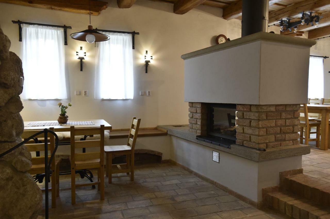 Penzion Dobré časy Valtice Extérieur photo